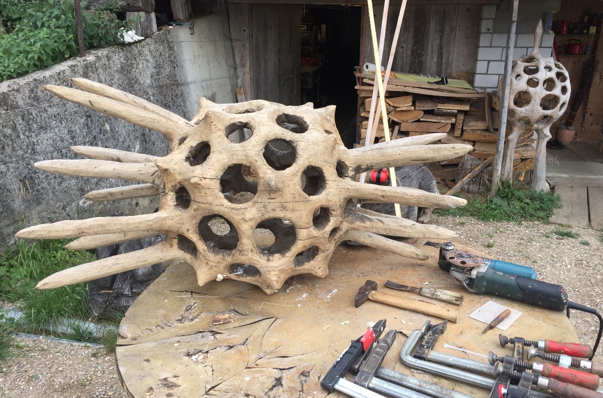 Renovation einer Skulptur für den Holzbildhauer Werner Neuhaus, 2022